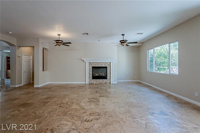 Building Photo - 7225 Fern Meadow St