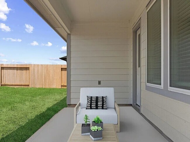 Building Photo - 3815 Turnpike Dr