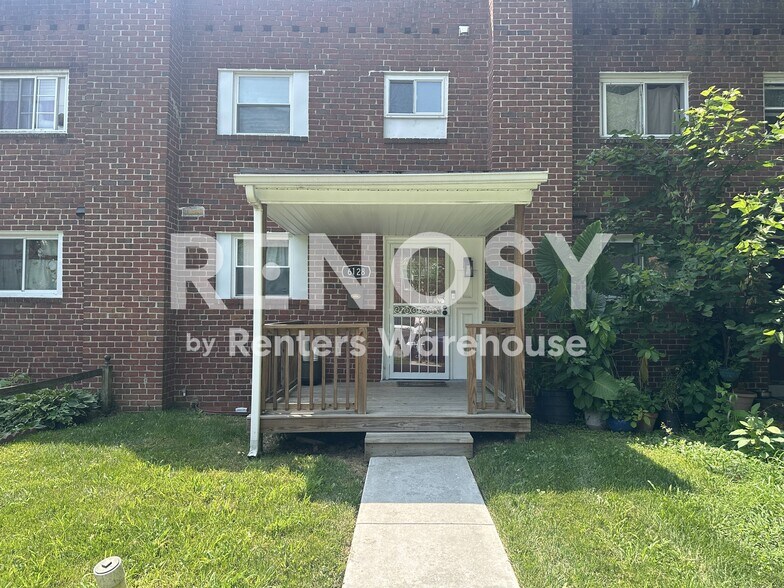 Building Photo - 6128 Chinquapin Pkwy