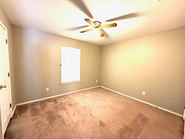 Building Photo - 1030 San Saba St