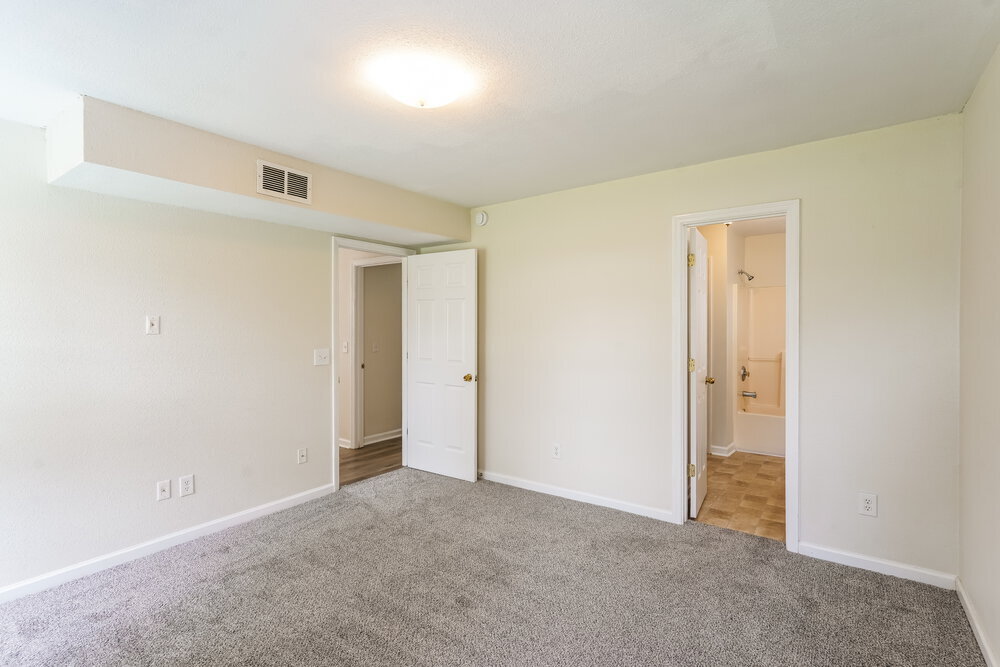 Building Photo - 608 Birchbrook Ct