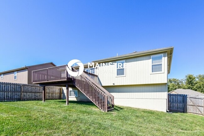 Building Photo - 3 Bedroom Pet-Friendly Home in Grain Valley, MO with Main Street Renewal