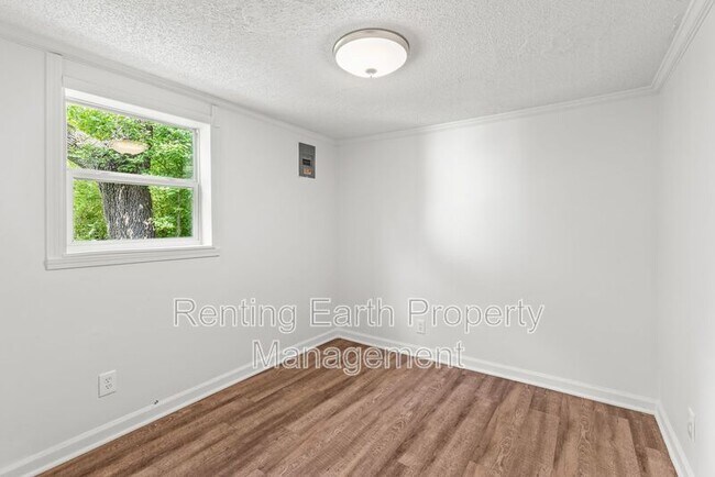 Building Photo - 5308 Adams Ave