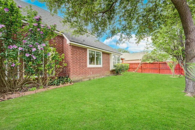 Building Photo - 6543 Horsepen Bayou Dr