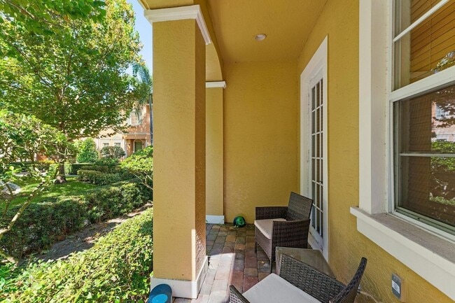 Building Photo - 150 Lismore Ln