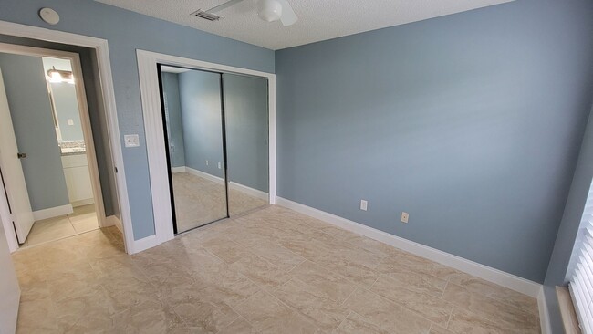 Building Photo - Winter Park Condo: 2 bed/ 2 bath AVAILABLE...