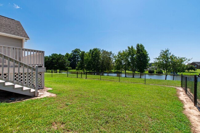 Building Photo - 147 Watersedge Ln
