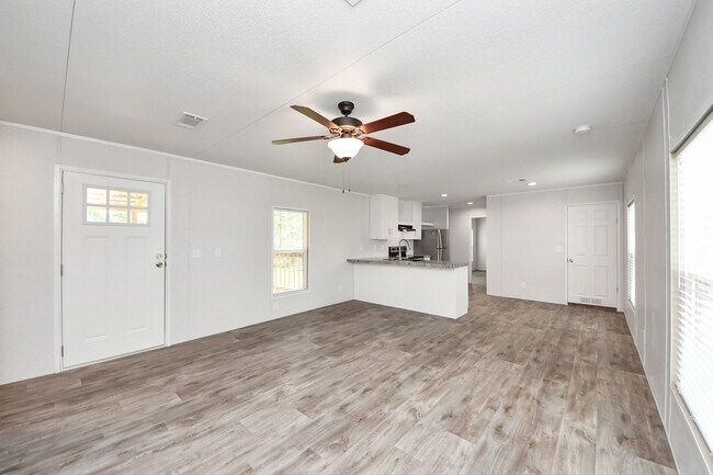Building Photo - 1560 Brown Rd