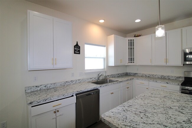 Building Photo - 130 Prairie Wind Dr