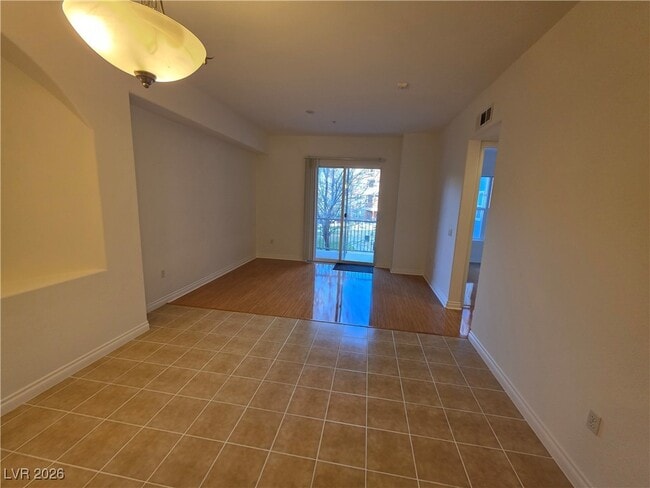 Building Photo - 62 E Serene Ave