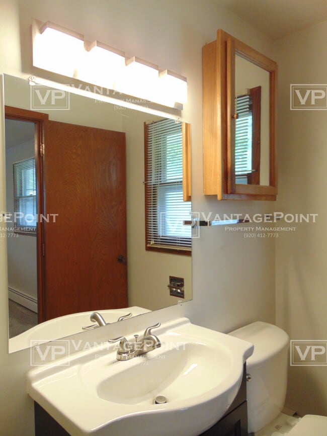 Building Photo - 2176 Carstensen Ln
