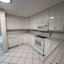 Building Photo - 12310 SW 97th St
