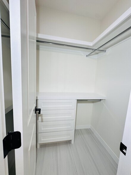 Building Photo - 11313 N 25th St