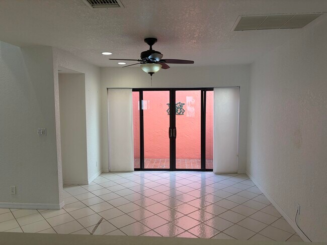 Building Photo - 21435 Campo Allegro Dr