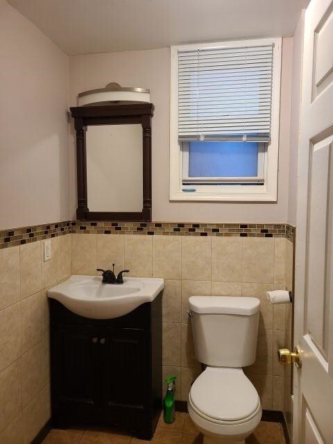 Building Photo - 221 Claremont Ave