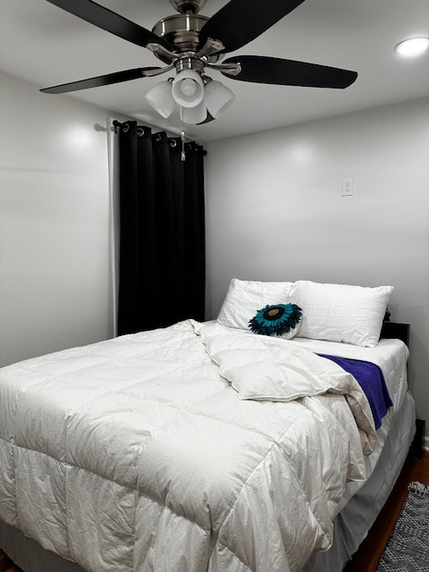 Building Photo - 206 Division Street