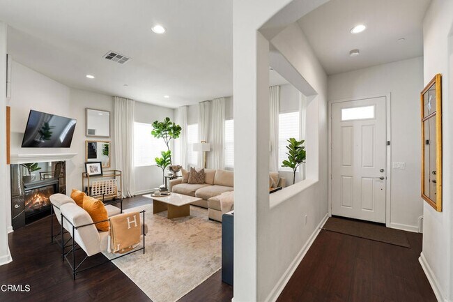 Building Photo - 1560 Thorpe Trl