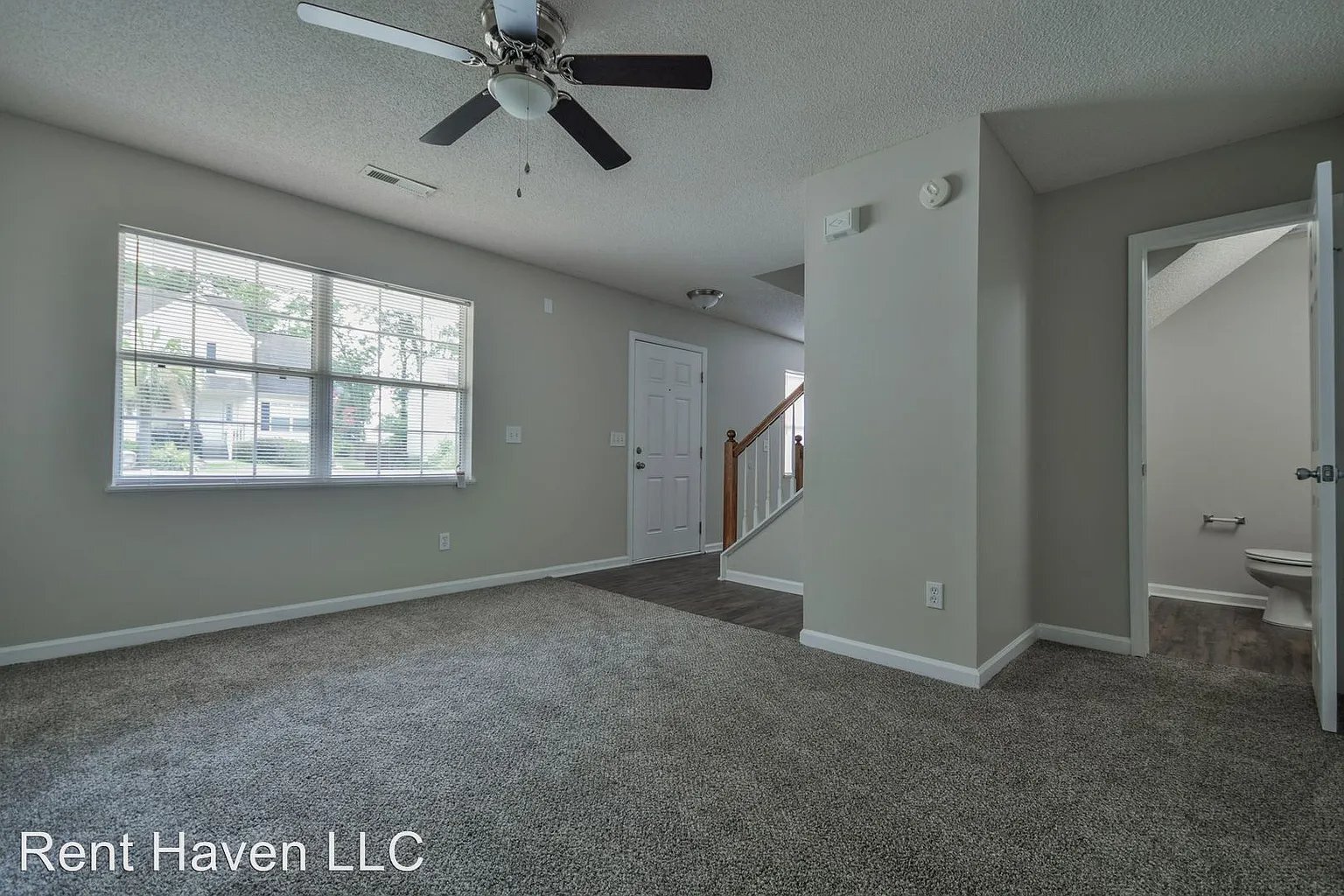 Building Photo - 136 Bay Front Dr