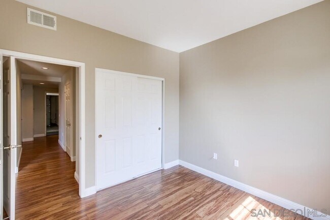 Building Photo - 12079 Tivoli Park Row