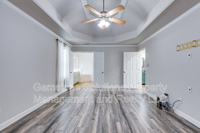 Building Photo - 1024 Belcor Dr
