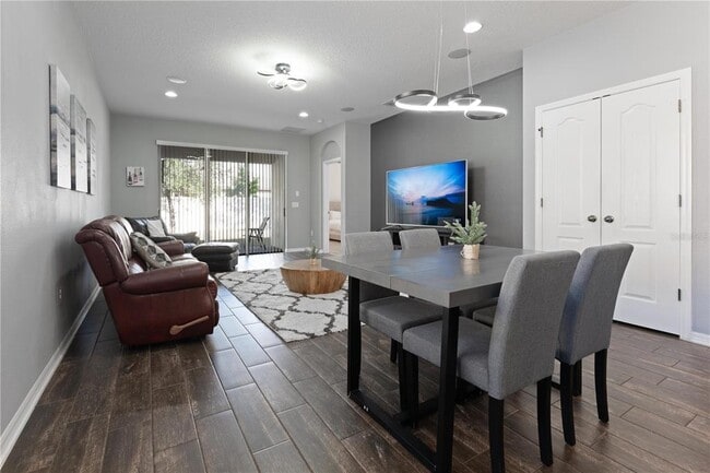 Building Photo - 5151 Ravena Ave E