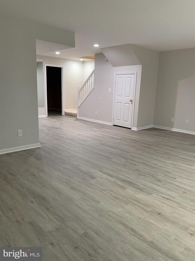 Building Photo - 3133 Windwood Farms Dr