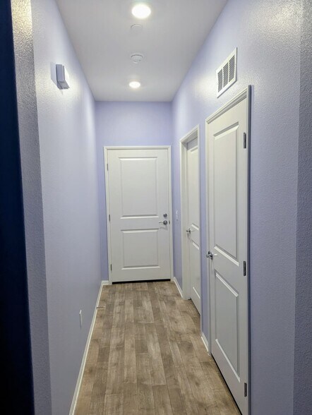 Building Photo - 26231 Bergen Ct