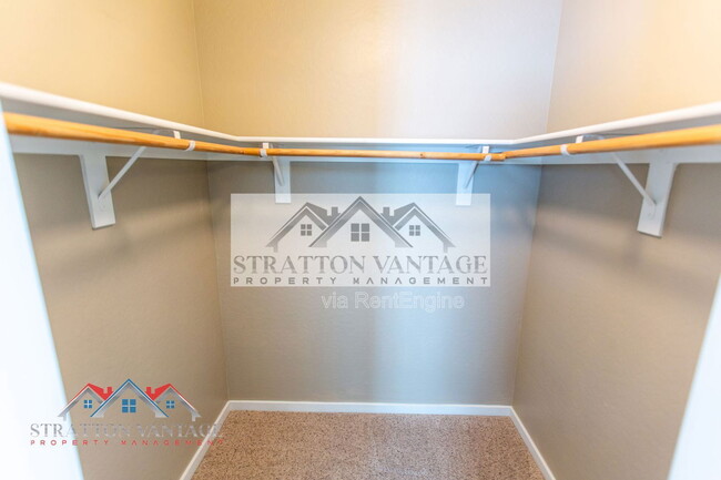 Building Photo - 544 N Alma School Rd