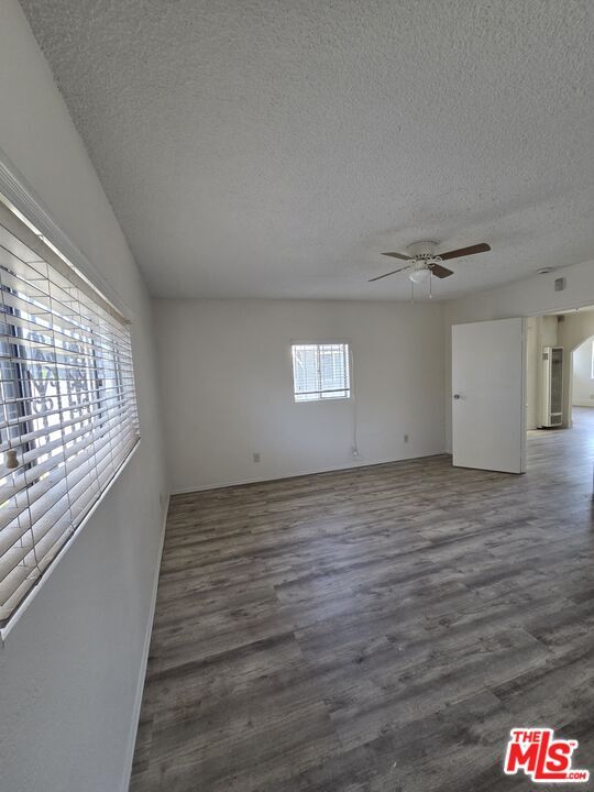 Building Photo - 1216 W 77th St