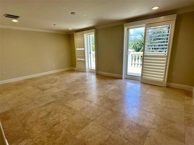 Building Photo - 1362 Bayview Dr