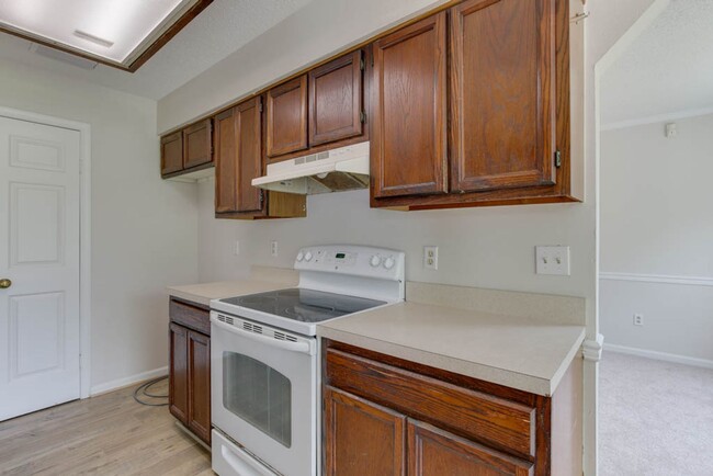 Building Photo - 1121 Nipigon Ct