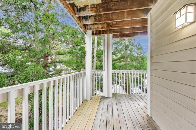 Building Photo - 10805 Hampton Mill Terrace