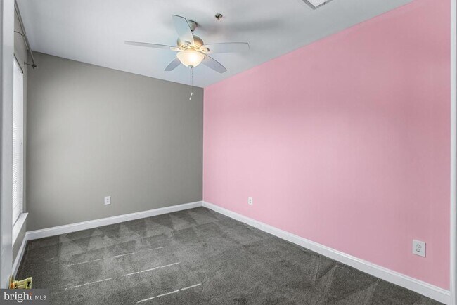 Building Photo - 5900 Great Star Dr