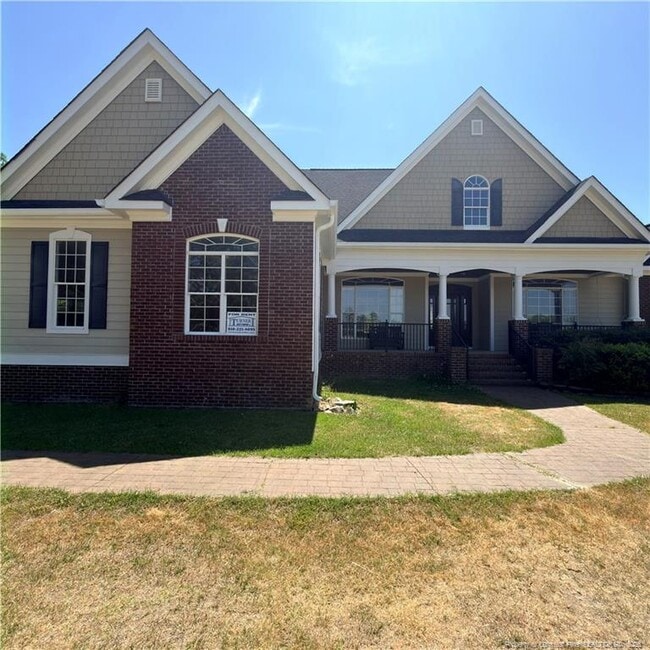 Building Photo - 3686 Linden Rd