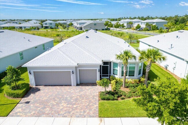 Building Photo - 10372 SW Green Turtle Ln