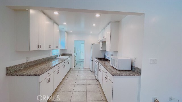 Building Photo - 1021 14th St