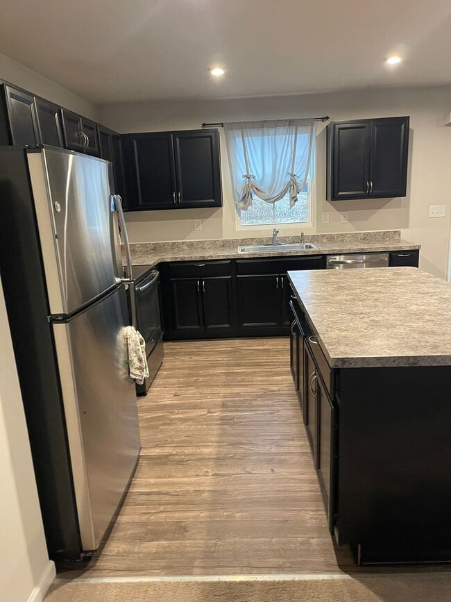 Building Photo - Dover - Clearview Meadow