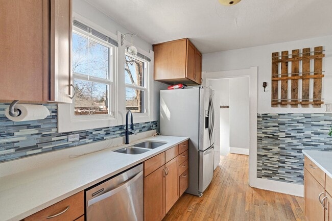 Building Photo - This home is a rare find!  3 bed/2 bath, l...