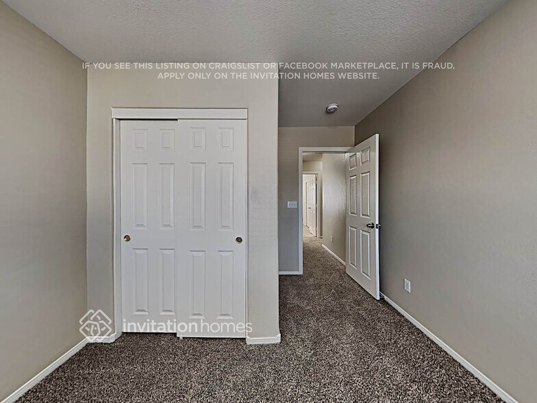 Building Photo - 5213 Los Pinos St