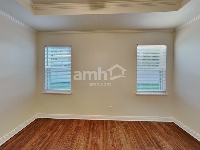 Building Photo - 1324 Celery Ave