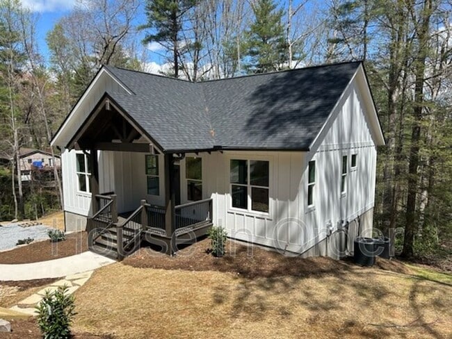 Building Photo - 203 Fletcher View Dr