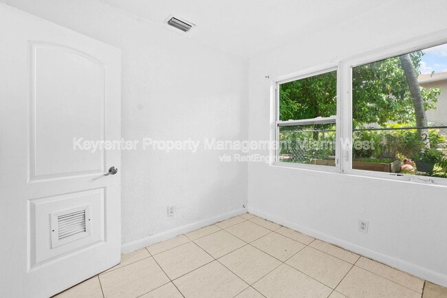 Building Photo - 7770 NW 9th Ave