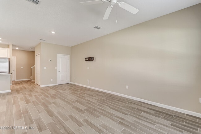 Building Photo - 1325 Salt Ridge Ave