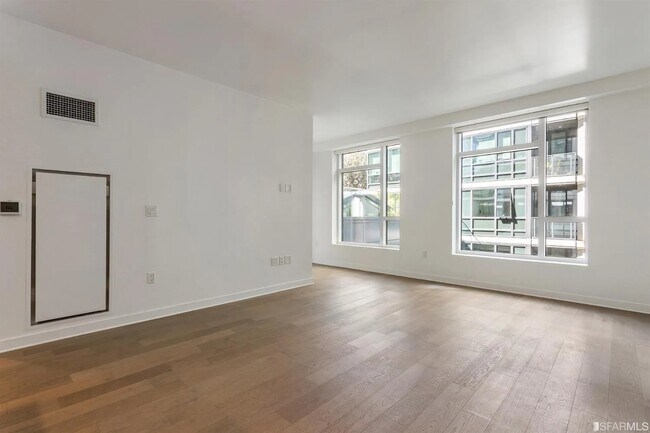 Building Photo - 1688 Pine St