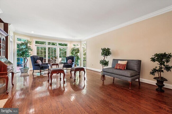 Building Photo - 9454 Newbridge Dr