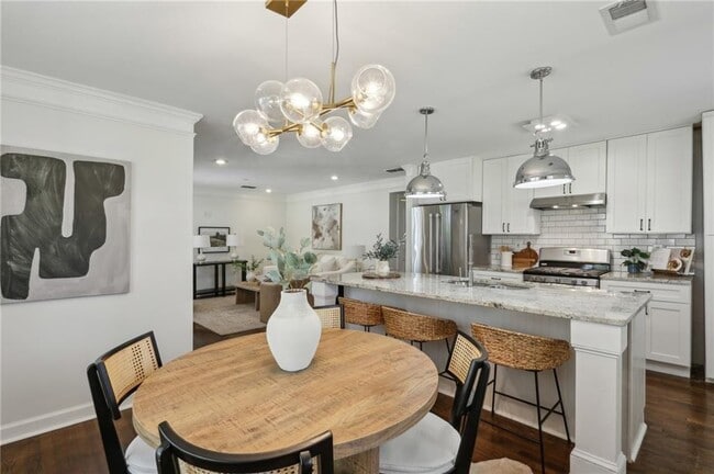 Building Photo - 1833 Flat Shoals Rd SE