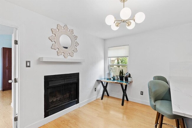 Building Photo - 722 Decker Prairie Dr