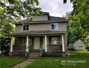 Building Photo - 315 Voorheis-Unit A