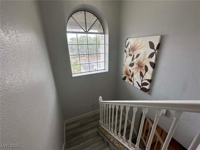 Building Photo - 2419 E Vegas Valley Dr