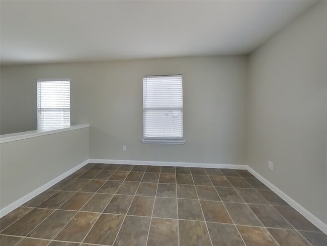 Building Photo - 10914 Tipton Oaks Dr